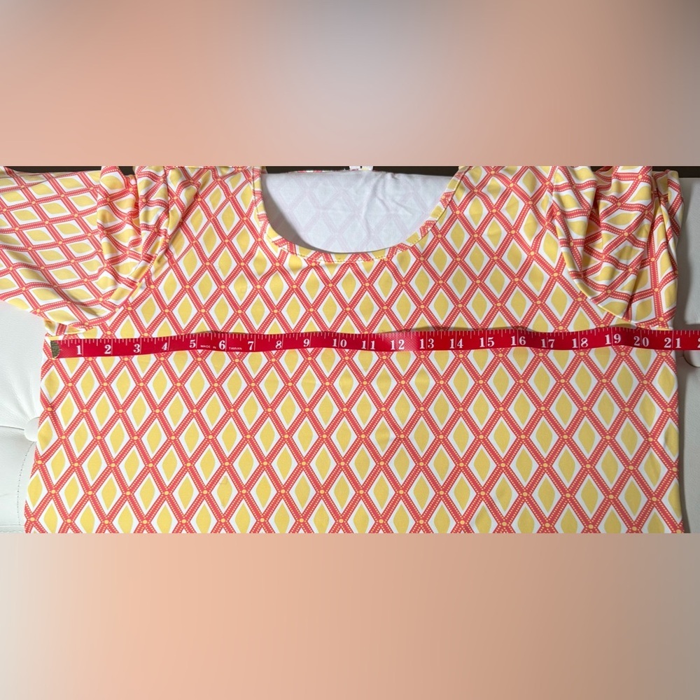 Lulu-B Diamond Patterned Blouse in Pink and Yellow - Picture 5 of 7
